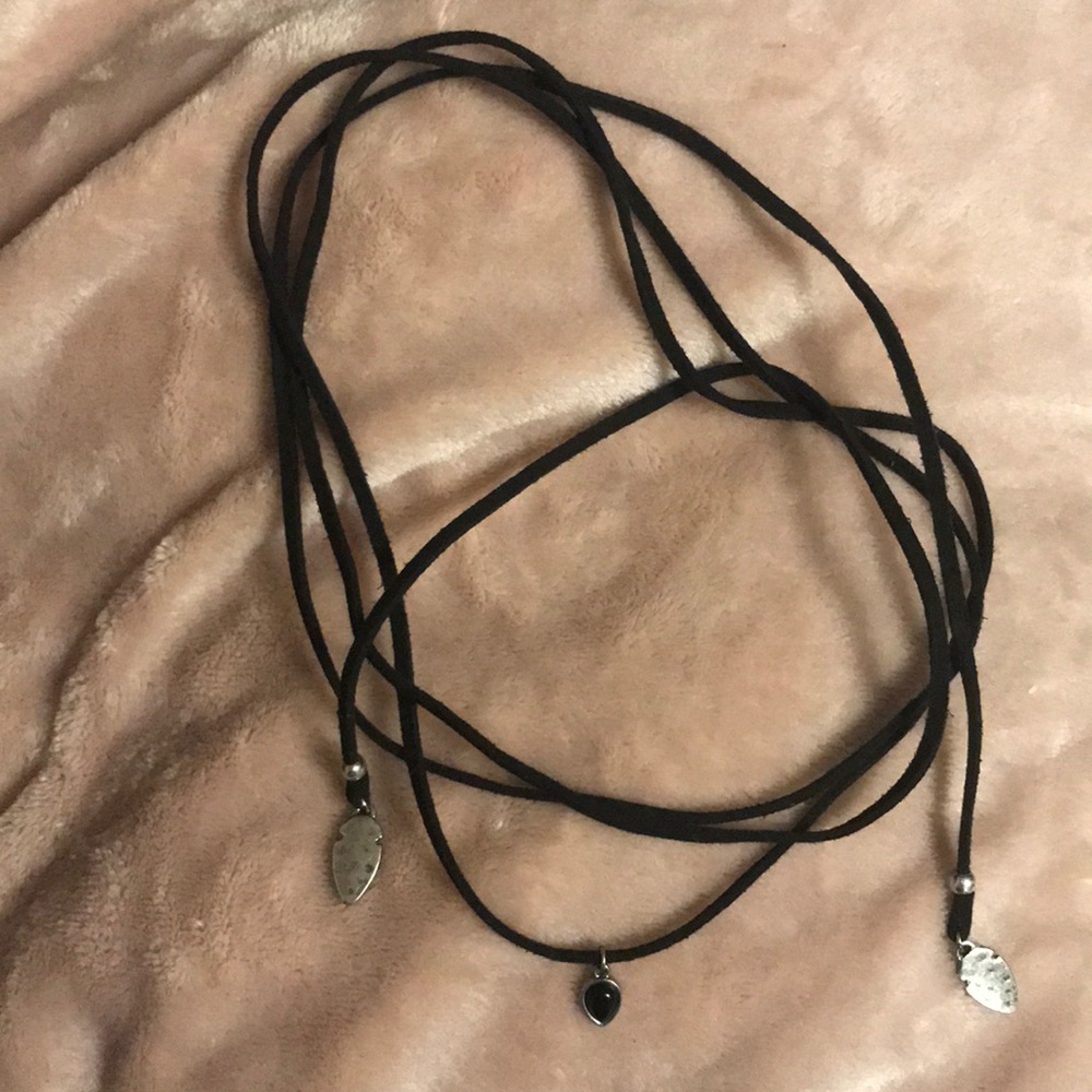 Adjustable choker necklace